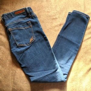 Express size 6r jeans